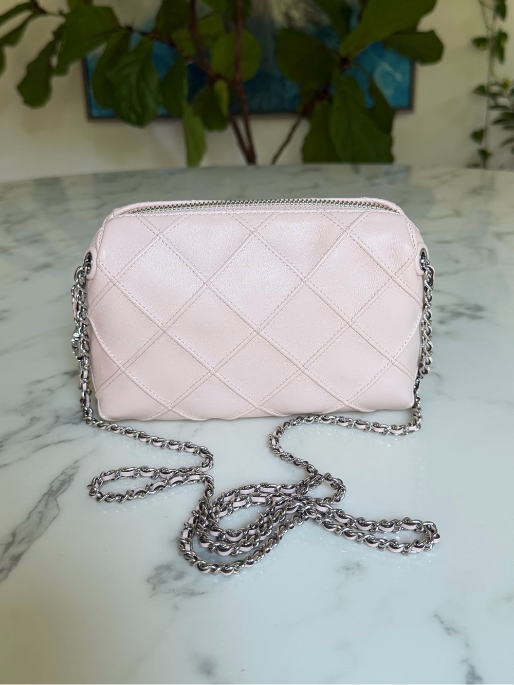 Tory Burch Fleming Soft Leather Crossbody Bag Soft Pink / Silver Quilted Chain